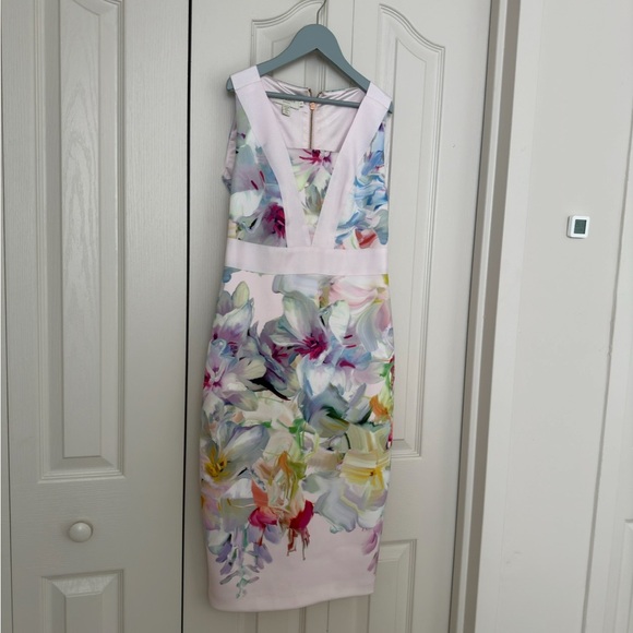Ted Baker midi dress - Picture 2 of 7
